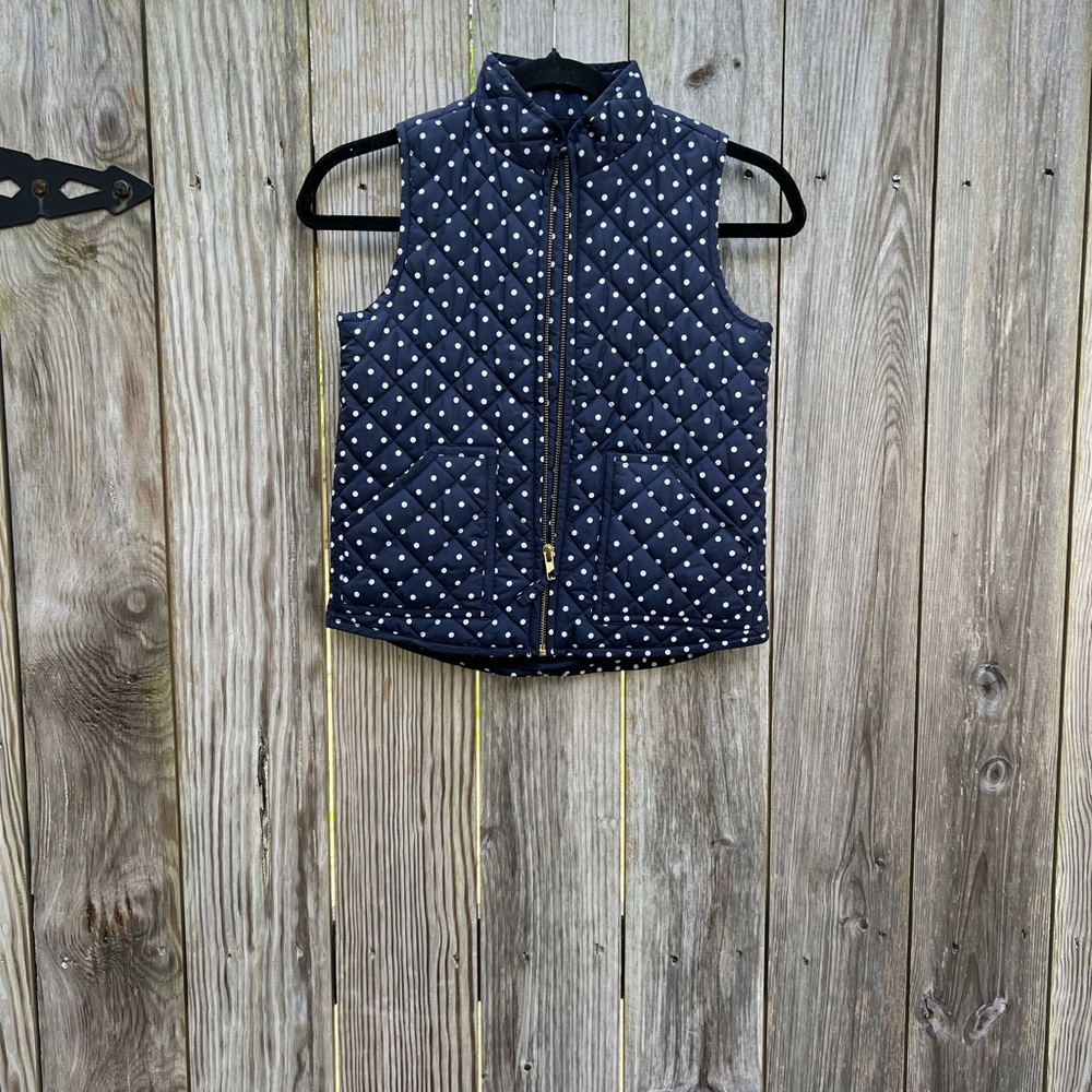 Crewcuts Girls navy quilted polka dot puffer vest size 6/7